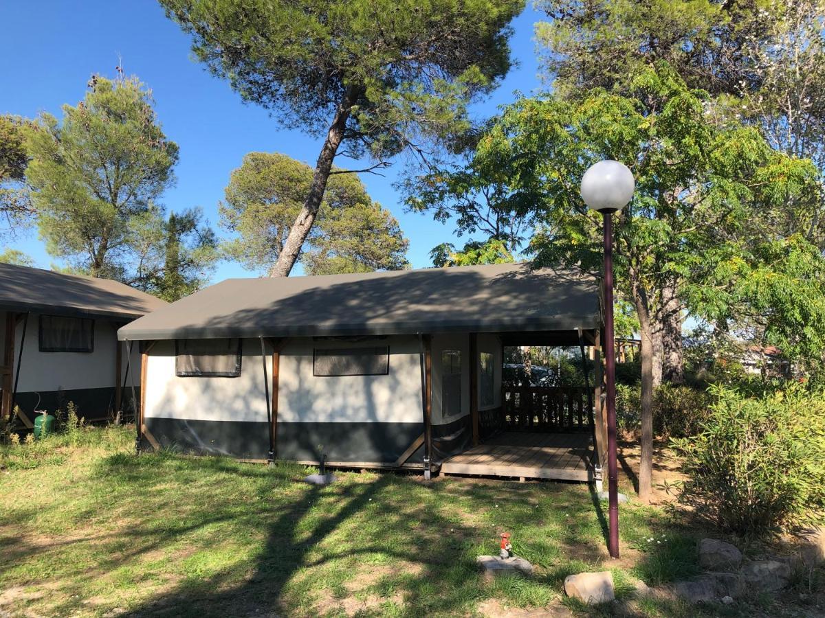 Camping Rcn Domaine De La Noguiere Le Muy Oda fotoğraf